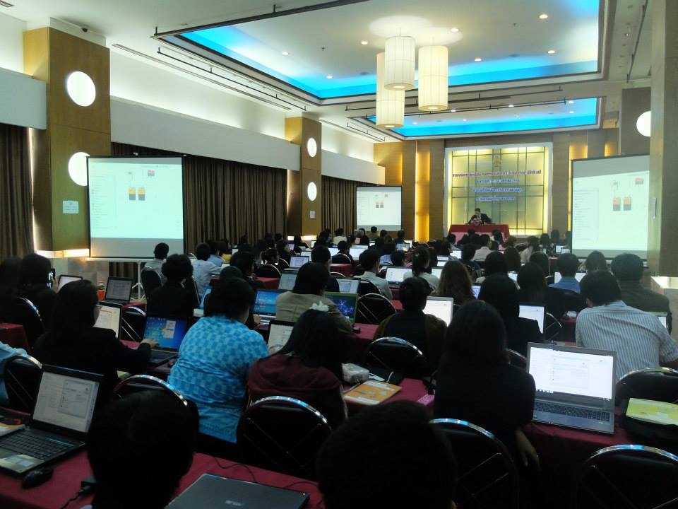ภาพบรรยากาศการอบรมครูเคมีและฟิสิกส์ใช้งาน Yenka Simulation ครั้งที่ 69