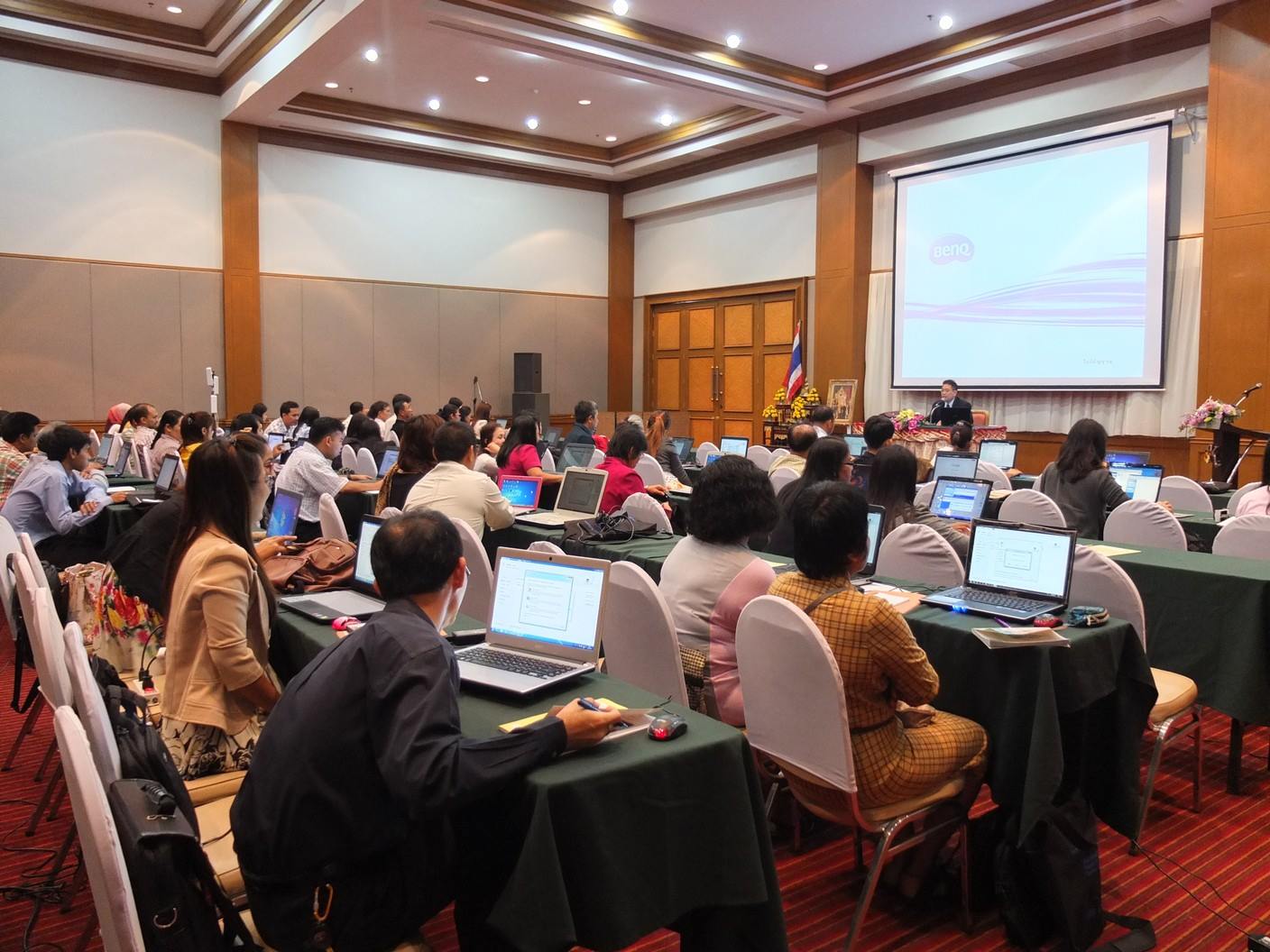 ภาพบรรยากาศการอบรมครูเคมีและฟิสิกส์ใช้งาน Yenka Simulation ครั้งที่ 30